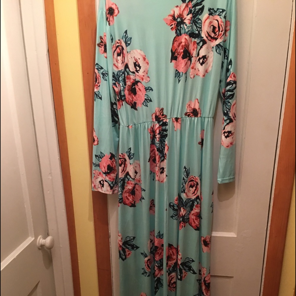 Flowered Maxi Dress, long sleeve